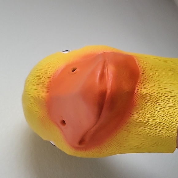 Realistic Cartoon Rubber Duck Mask - Picture 2 of 8